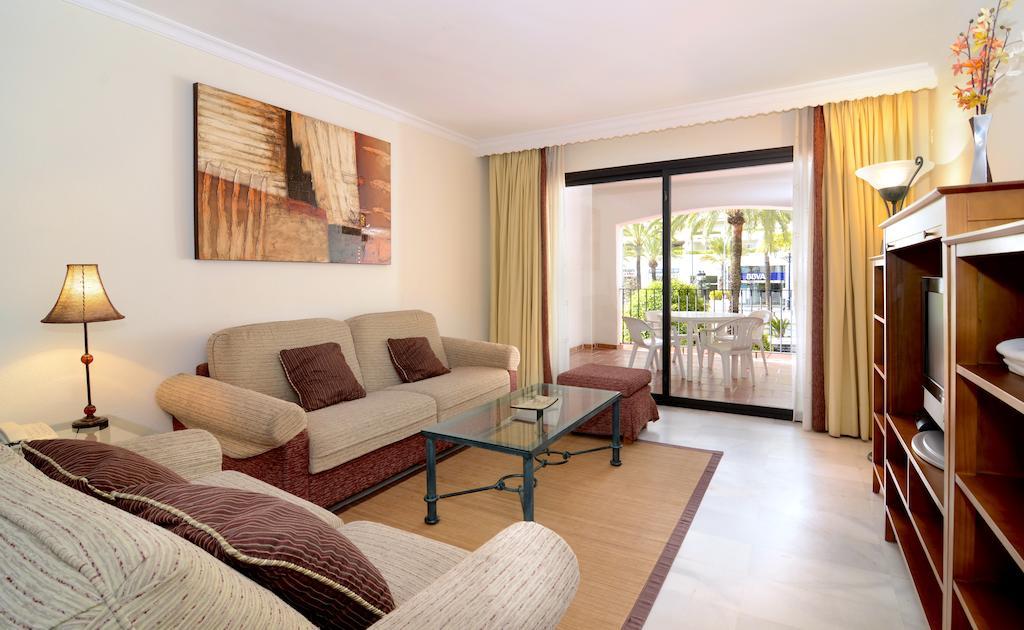 マルベーリャClub Jardines Del Puertoアパートメント 部屋 写真