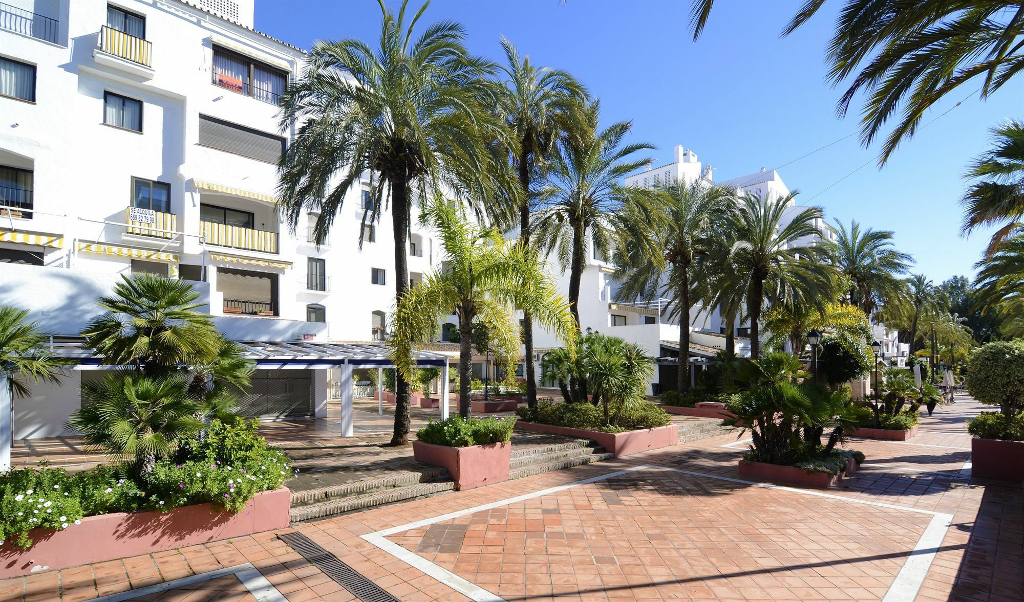 マルベーリャClub Jardines Del Puertoアパートメント エクステリア 写真